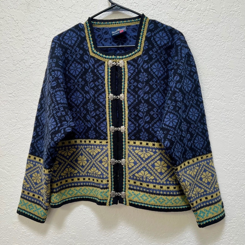 Skjaeveland Norwegian Wool Cardigan Blue Fair Isle Pewter Clasp Norway VTG L